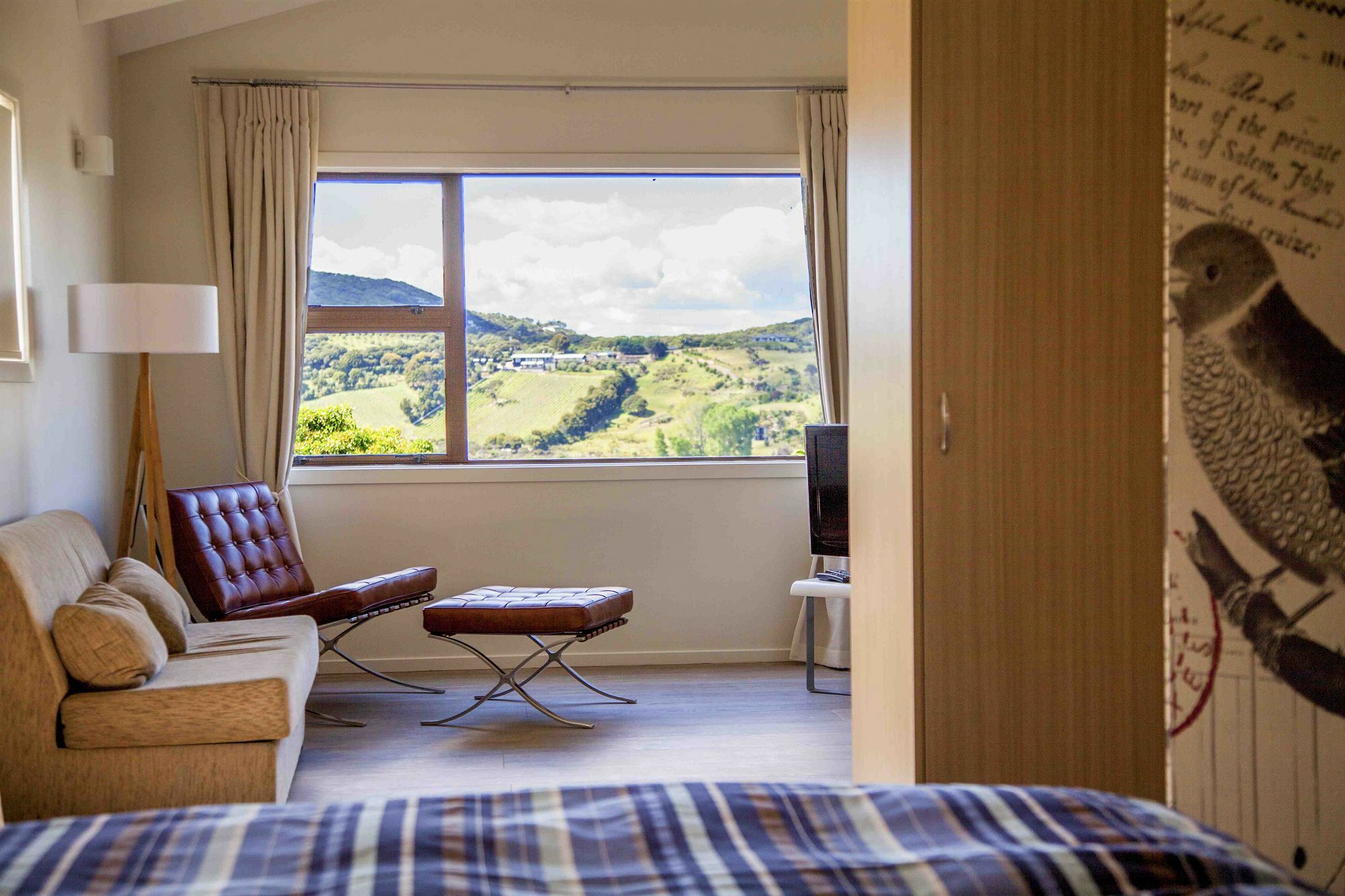 Le Chalet Waiheke Apartments Ostend ภายนอก รูปภาพ